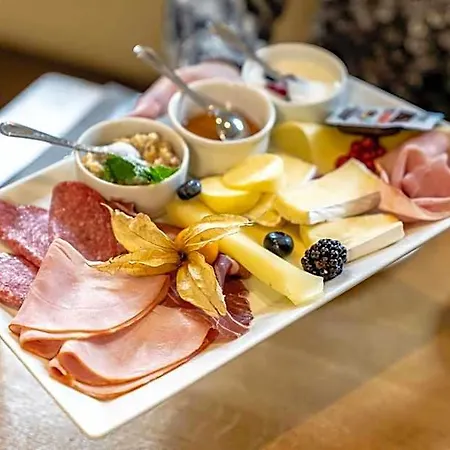 Wandinger Hof Szálloda 3*