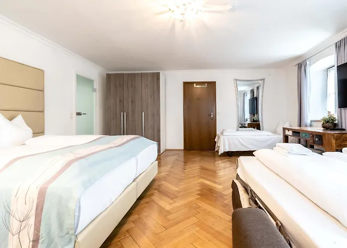 Wandinger Hof Szálloda 3*